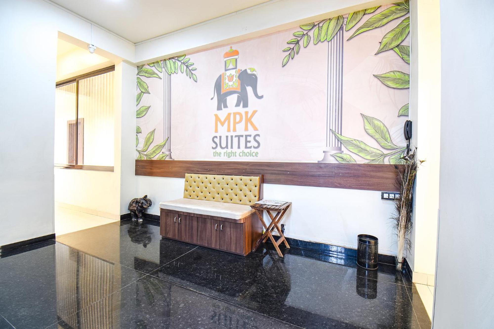 Fabhotel Royal Suits - Nr Mahadji Shinde Chhatri Mundhva Eksteriør billede